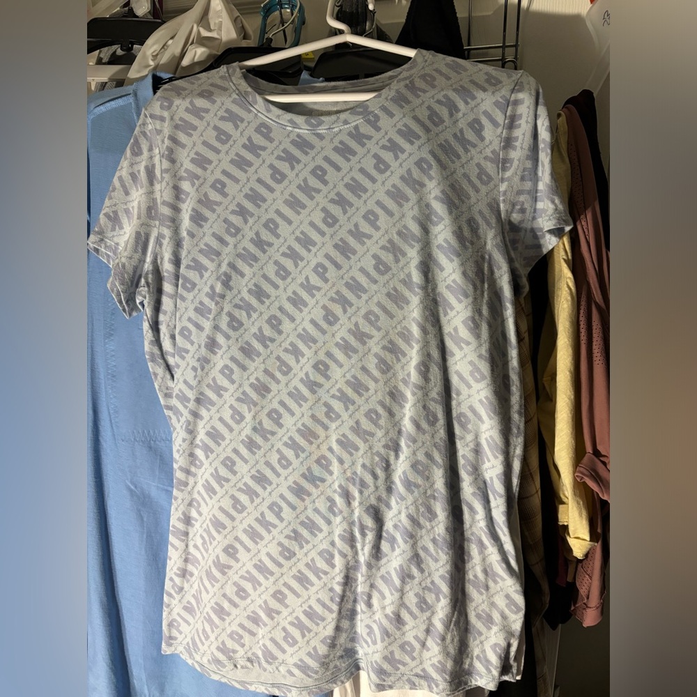 Pink tee medium - Picture 3 of 4